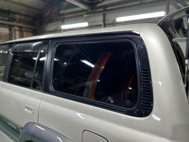 ランドクルーザー80 クォーターパネル　腐食修理　塗装
新潟市北区