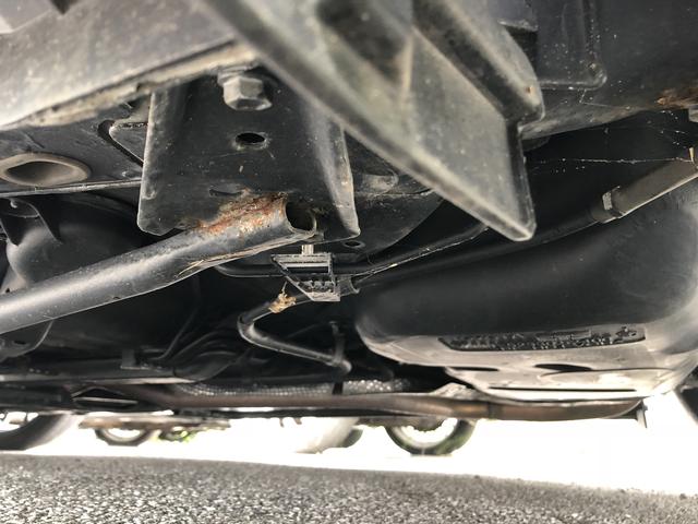 トヨタ　アクア　防錆加工　ノックスドール施工　江別市・北広島市・札幌市厚別区、東区、豊平区、白石区、北区、西区・恵庭市・岩見沢市、他地域のお客様も大歓迎です！！