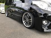 トヨタ アルファード 4輪アライメント調整 車高短 キャンバー調整