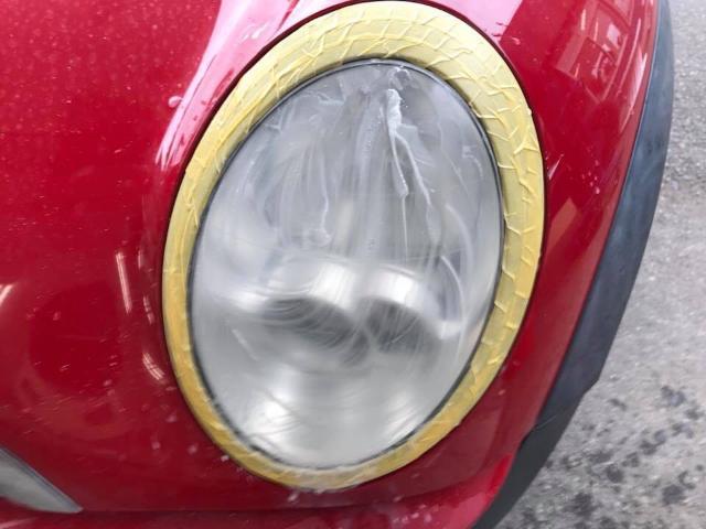 ミニクーパー 車検 ヘッドライト磨き 黄ばみ落とし コーティング ライトが暗い 白河市 車検整備
