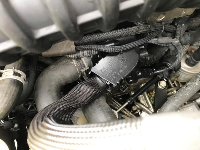 MINI クーパーS R56 オイル漏れ修理 冷却水漏れ修理 ウォーター MINI クーパーS R56 オイル漏れ修理 冷却水漏れ修理 ウォーター