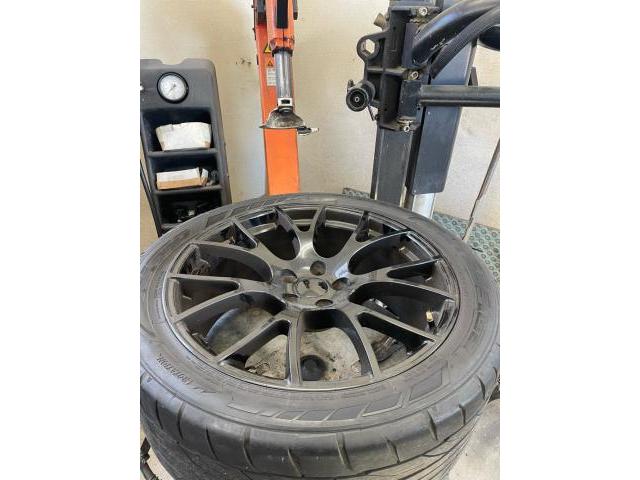 ダッジ　チャレンジーR/T　シェイカー　ミッションオイル交換　デフオイル交換　TOTAL  20インチ　タイヤ入替　バランス調整　福島県　白河市　アメ車メンテナンス　輸入中古車販売店