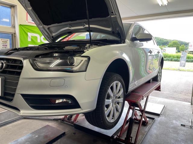 アウディ　A4アバント　エンジンオイル交換　TOTAL 5W-40 LUCAS添加剤　サービスリセット　車両診断テスト　福島県　白河市　輸入車メンテナンス　輸入中古車販売店
