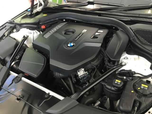 BMW 5シリーズ 530i G30 エンジンオイル交換　サービスリセット　TOTAL 5W-40  福島県　白河市　輸入車メンテナンス　輸入車修理　輸入中古車販売店