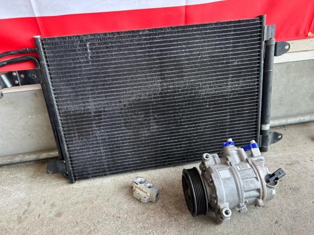 アウディ TTクーペ 8J  エアコンが効かない　冷風が全く出ない　コンプレッサー交換　コンデンサー交換　エアコンガス補充　車両診断テスト　福島県　白河市　輸入車修理　輸入中古車販売店