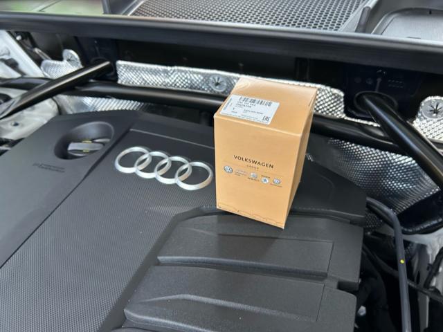 アウディ　Q5  エンジンオイル＆エレメント交換　サービスリセット　バックランプ交換　バックランプLED化　車両診断テスト　福島県　白河市　輸入中古車販売店　輸入車メンテナンス