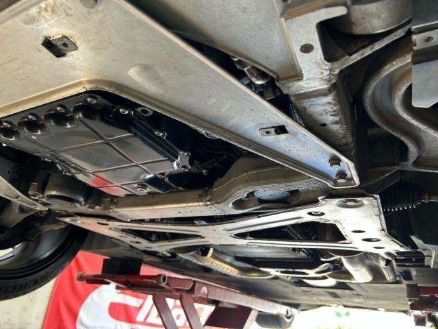 ポルシェ　パナメーラS　法定車検整備　エンジンオイル交換　サービスリセット　輸入車メンテナンス　輸入車販売店　