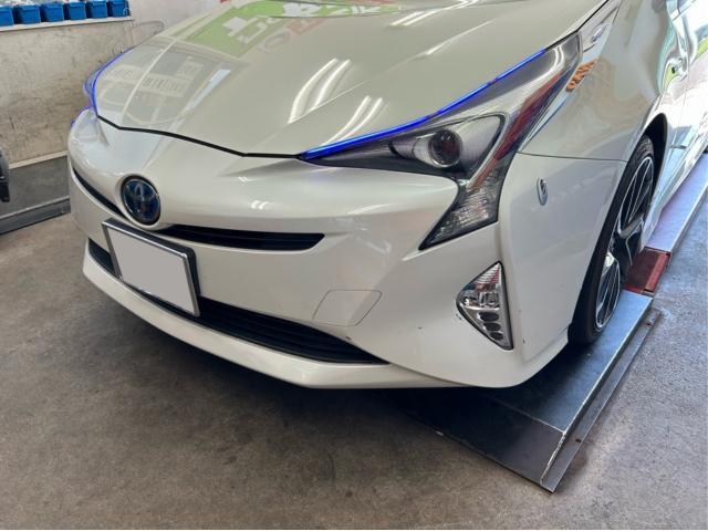 トヨタ　プリウス　フロントスポイラー取付　モデリスタエアロ　デイライト配線加工　パーツ持込　中古車販売店　車両カスタム　福島県　白河市