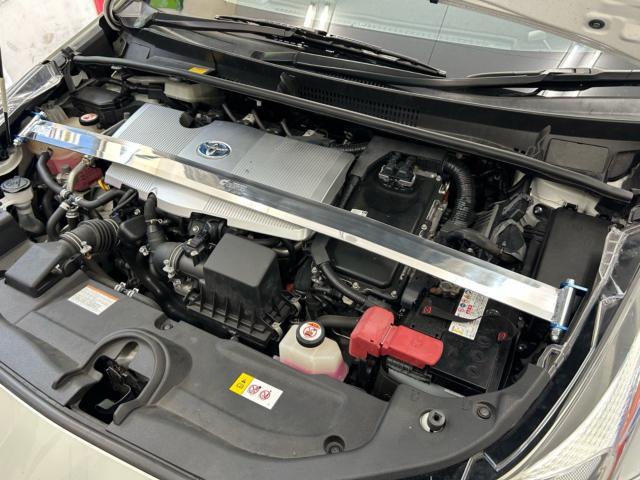 トヨタ　プリウス　ボディ補強パーツ取付　クスコ製　ストラットバー取付　リアパワーブレース取付　パーツ持込　中古車販売店　福島県　白河市