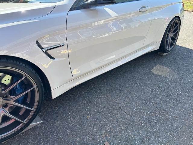 車両カスタム　ＢＭＷ　Ｍ４　F82  カーボンサイドステップ取付　クリア塗装　ホイールマッチング　ホイールツライチ　20インチ　輸入車カスタム　輸入車販売店　福島県　白河市