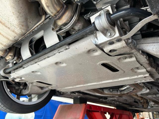 アストンマーティン　DB11  マフラー販売取付　フルチタンマフラー　可変バルブ付き　配線加工　輸入車カスタム　輸入車販売店　福島県　白河市