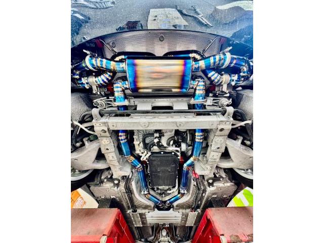 アストンマーティン　DB11  マフラー販売取付　フルチタンマフラー　可変バルブ付き　配線加工　輸入車カスタム　輸入車販売店　福島県　白河市