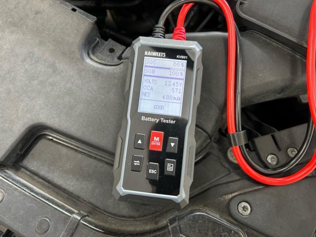 ボルボ　Ｖ４０　法定車検整備　エンジンオイル交換　バッテリー点検　車両診断テスト　輸入車販売店　輸入車メンテナンス　福島県　白河市