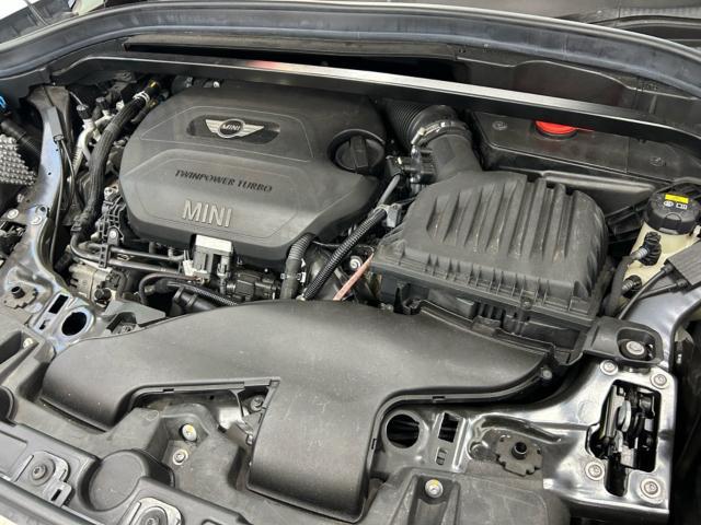 ＭＩＮＩ　クロスオーバー　クーパーD  エンジンオイル交換　
FUCHS 5W-30  サービスリセット　輸入車メンテナンス　輸入車販売店　福島県　白河市