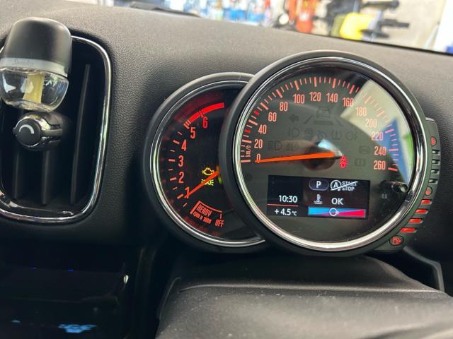 ＭＩＮＩ　クロスオーバーF60  クーパーD  エンジンチェックランプ点灯　車両診断テスト　ラムダセンサー交換　輸入車メンテナンス　輸入車販売店　福島県　白河市