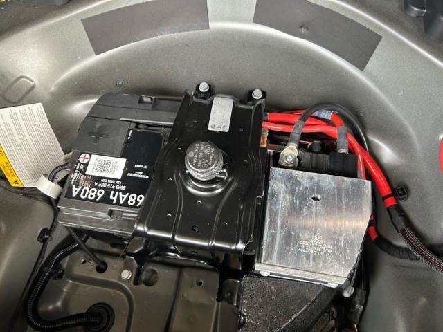 アウディ　Ａ５　バッテリー交換　電圧低下　バックアップ作業　バッテリー登録　輸入車メンテナンス　輸入車販売店　福島県　白河市