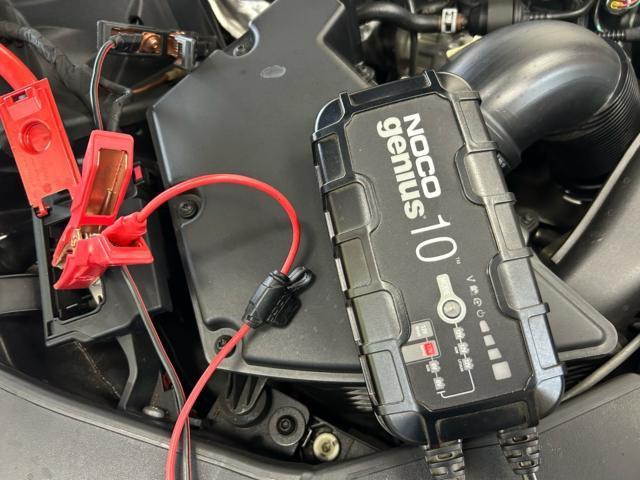 アウディ　Ａ５　バッテリー交換　電圧低下　バックアップ作業　バッテリー登録　輸入車メンテナンス　輸入車販売店　福島県　白河市