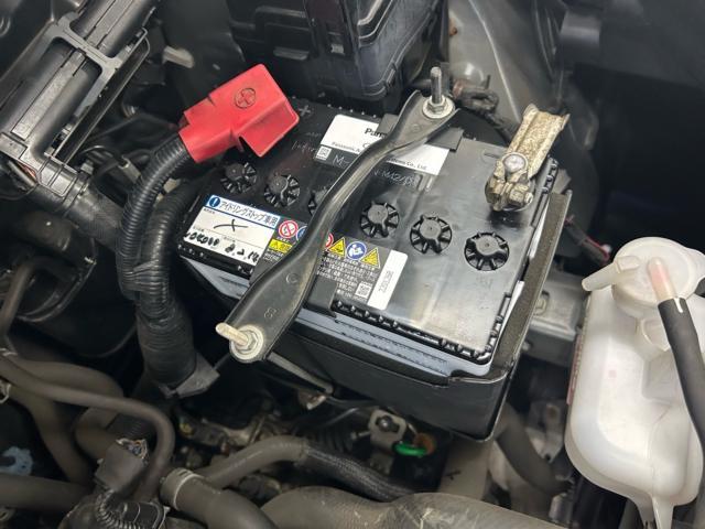 トヨタ　ルーミー　法定車検整備　スパークプラグ交換　バッテリー交換　エンジンオイル交換　中古車販売店　車両メンテナンス　福島県　白河市　車検予約　代車無料