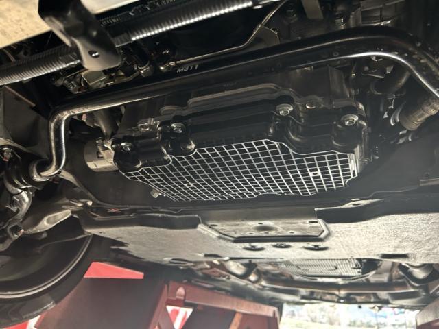 日産　フェアレディＺニスモ　RZ34  エンジンオイル交換　TOTAL クォーツIXD C5 0W-20  中古車販売店　福島県　白河市　スポーツカーメンテナンス　スポーツカーカスタム