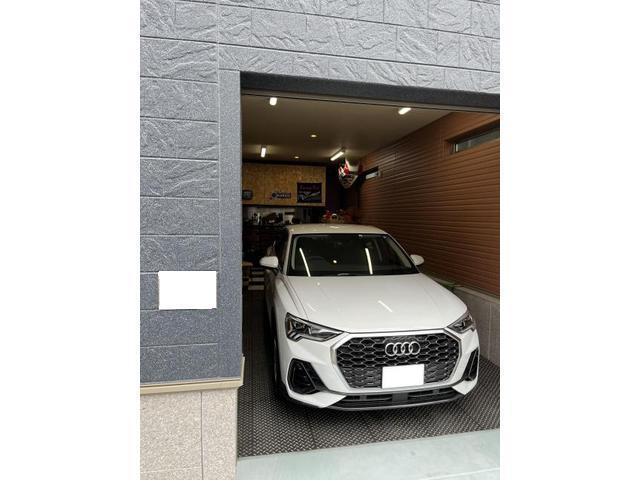 Audi Q3 アウディQ3　NEO TOKYO Mirrorcam 2  MRC-2022　前後２カメラドライブレコーダー取付