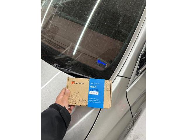 レクサス　LEXUS　LS　オーサーアラーム　イグラ2プラス
ステンレススキャナー取付　埼玉県　川越市　川口市　草加市　八潮市　三郷市　さいたま市　戸田市　蕨市　足立区　カーセキュリティ取付