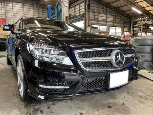 メルセデスベンツ CLS ドアミラーカバー、シーケンシャルウィンカー、トランクスポイラー取り付け 千葉県 富里市 成田市 八街市 酒々井町 佐倉市 印旛郡 白井市 その他地域のお住まいの方 パーツ持ち込み取り付け致します。
