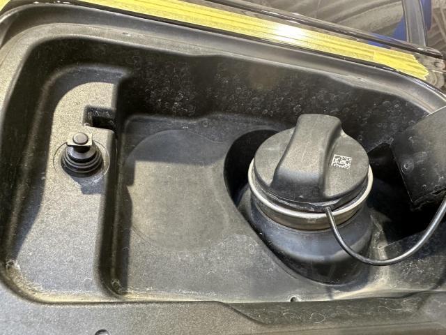 BMW 給油口　ロックモーター　交換