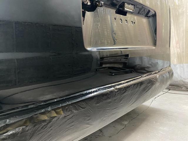 トヨタ　ハイエース　キズ　凹み　リアゲート　黒　200系　自損事故　保険事故　修理　補修　代車無料　レンタカー　見積もり無料　いわき市　いわき　