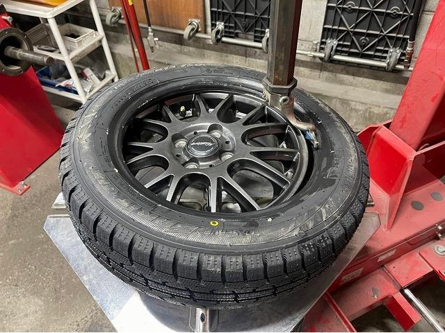 ダイハツ　ミライース　タイヤ交換　スタッドレスタイヤ　冬タイヤ　155/65R14　軽自動車　スタッドレスタイヤ交換　タイヤ組替え　新品タイヤ　中古タイヤ　福島県いわき市　いわき市　いわき市タイヤ交換　リフト完備　自社工場対応　2級整備士