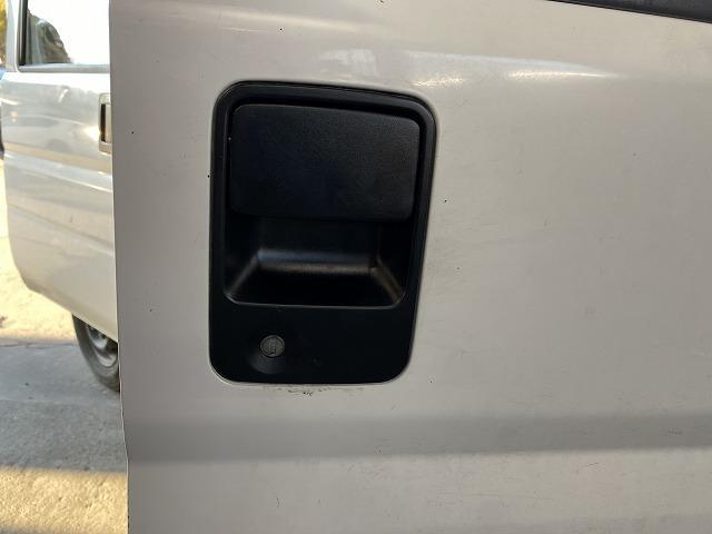 ホンダ　アクティー　ドアが開かない　ドア修理　ドアロック交換　アウターハンドル交換　福島県いわき市　いわき市　鈑金塗装　車検　代車無料　部品持ち込み対応します