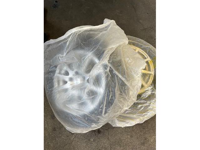 トヨタ ノア タイヤ交換 夏タイヤ スタッドレスが減ってしまう前に タイヤの溝 新品タイヤ 中古タイヤ ホイールセット お見積もり タイヤ販売 いわき市 整備工場 鈑金工場 保険代理店