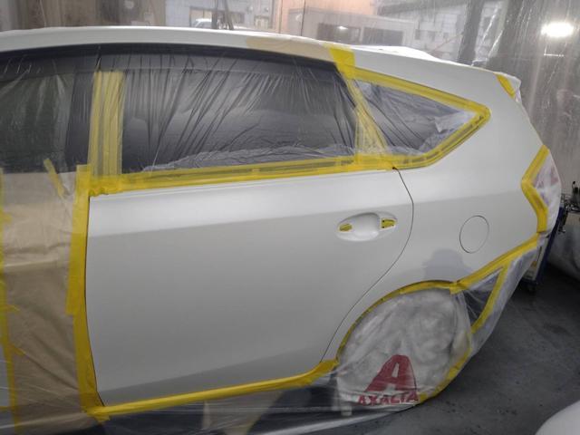 トヨタ　プリウスα クォーター鈑金　バンパー修理　キズ修理　凹み修理　鈑金塗装　いわき市　バンパー補修　キズ補修　鈑金見積もり無料　車検見積もり無料　