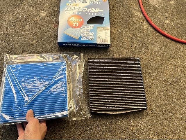 ホンダ　ヴェゼル　エアコンフィルター交換　車内消臭　エアコンの臭いが気になる　フィルターの汚れ　1年に一度の交換をお勧めします　福島県いわき市　いわき市　土日営業してます　車検見積もり無料