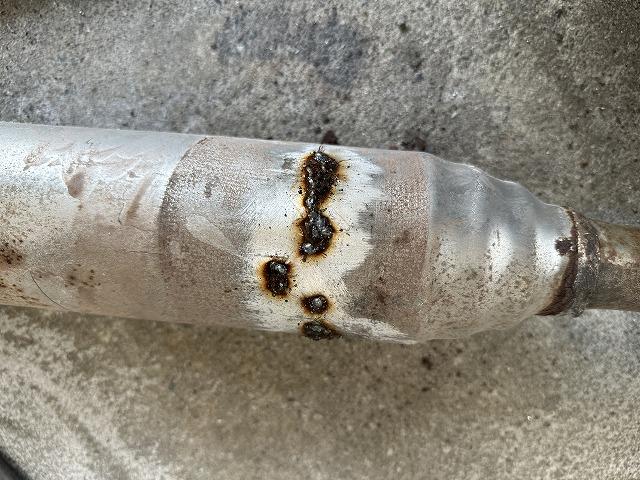 スズキ　キャリー　マフラー穴埋め　マフラー修理　溶接修理　半自動溶接　福島県いわき市　