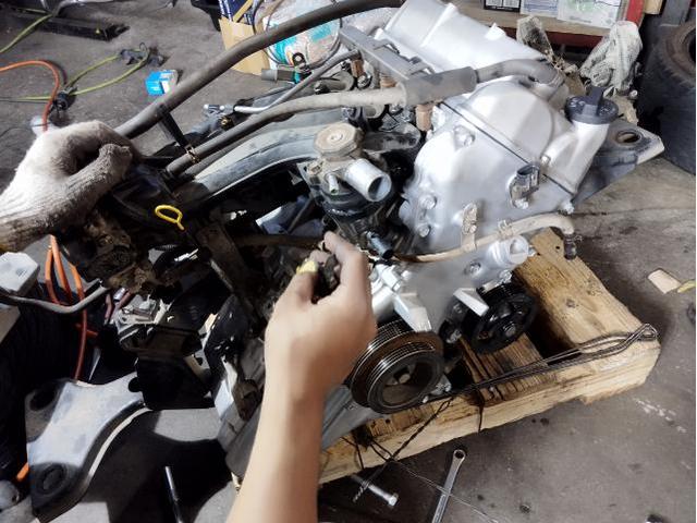 スズキ　エブリイ　エンジン不調　圧縮不足によりエンジン交換　リビルトエンジン取付　故障診断