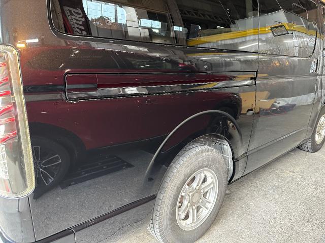 トヨタ　ハイエース　レジアスエース　クォーター鈑金　凹み修理　キズ修理　補修　鈑金塗装　いわき市　ラプター　凸凹塗装　パーツ取付　パーツ塗装　新品パーツ　リサイクルパーツ