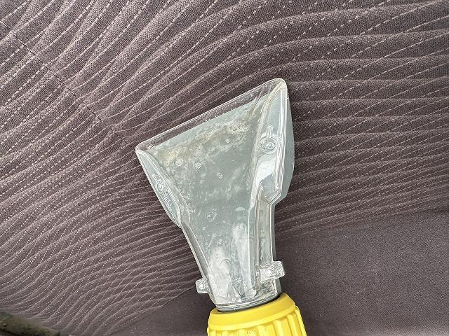 トヨタ　アクア　シート洗浄　リヤシート清掃　シート脱着　シートの汚れ　汚れを吸引　車のシートの汚れ落とし　福島県いわき市