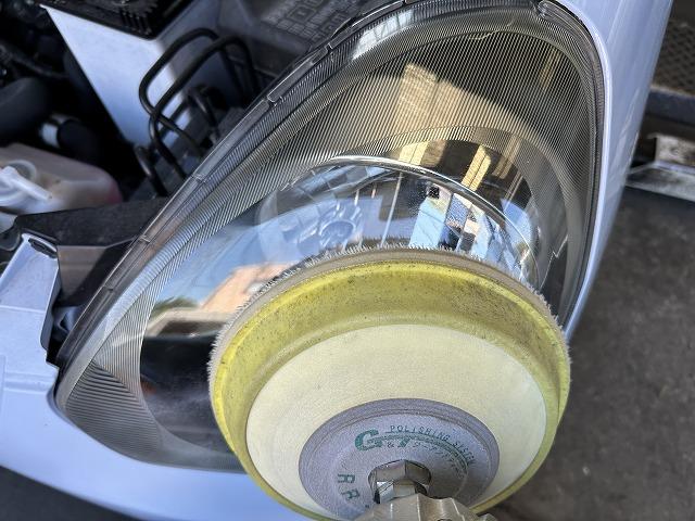 ダイハツ　ミライース　ヘッドライト磨き　ヘッドライトコーティング　ポリッシャー　黄ばみ取り　プロが磨くと違います　福島県いわき市内郷