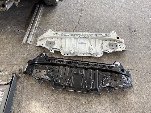 トヨタ　ＳＡＩ　板金・外装補修　追突事故　事故車修理　鈑金塗装　バックパネル交換　溶接　車体整備士　トランク交換　ぶつけられた　保険事故　レンタカー　自動車保険　福島県いわき市内郷