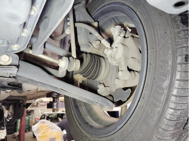 ダイハツ ムーヴキャンバス 車検見積もり オイル交換のついでに 車検の準備 車検時代車無料 土日営業 整備のご提案 整備士から直接ご説明致します いわき市内郷 特定認証整備工場 鈑金塗装工場 ラプターライナー正規施工代理店