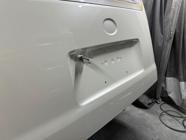 トヨタ　ハイエースバン　凹み修理　ドア凹み　キズ修理　鈑金見積もり　塗装見積もり　パーツ交換見積もり　持込パーツ塗装　パーツ取付　ラプター塗装　アンダーコート施工　代車無料　いわき市　安く修理　