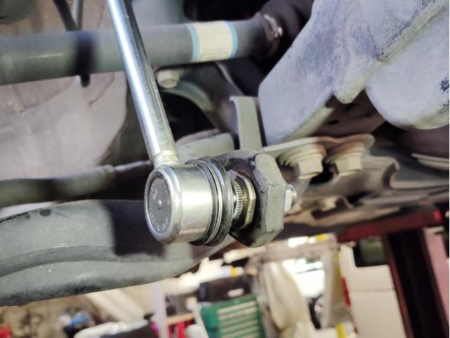 トヨタ　ヴェルファイア　車検　法定点検　消耗品交換
トラブルが無い様に　整備士がご提案致します　愛車を永く乗る為に　メンテナンス　いわき市　特定認証整備工場　鈑金塗装工場　ラプターライナー正規施工代理店