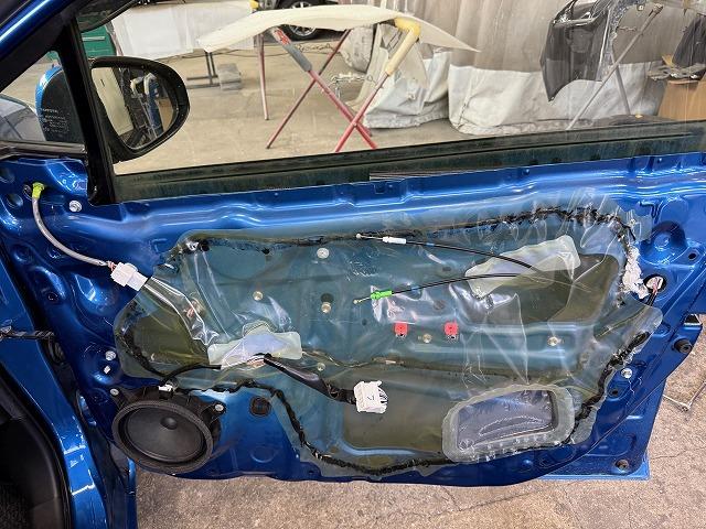 トヨタ　アクア　板金・外装補修　ミラー交換　ドアミラー交換　中古部品　リサイクル部品　探します　事故車修理　キズ修理　へこみ修理　福島県いわき市内郷