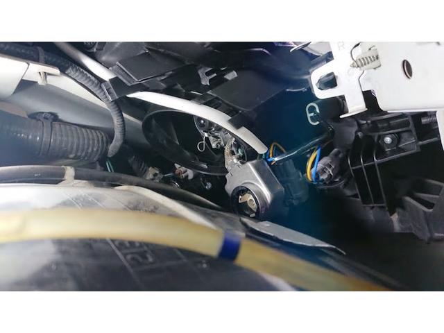 ニッサン バージョンニスモZ34 ヘッドライト球交換|グー ニッサン バージョンニスモZ34 ヘッドライト球交換|グー