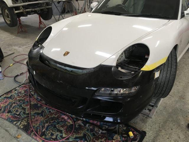 ポルシェ　911　カレラＳ　エアロパーツ　取り付け　スーパーカー　【明石市　加古川市　神戸市西区　播磨町　稲美町　傷へこみ直し　板金修理　塗装　ドレスアップ　カスタム　取り付け　加工　車検　ガラスコーティングお任せください】