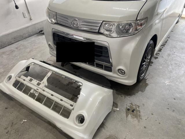 DAIHATSU　タント　バンパー