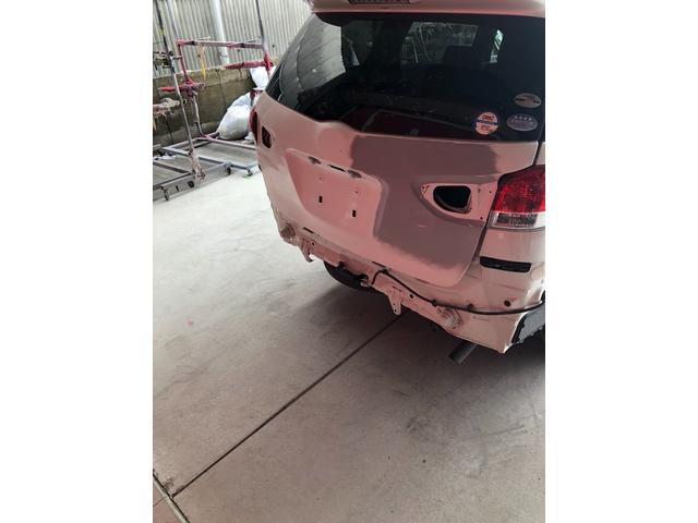 ウィッシュ　バックドア修理　右バックドアテープランプ交換　リアバンパー修理【徳島市　傷へこみ直し　板金　塗装　車検　メンテナンス　山﨑ボデーワークス】