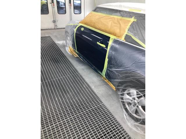 BMWミニ　左フロントドア修理【徳島市　傷へこみ直し　板金　塗装　車検　整備　メンテナンス　山崎ボデーワークス】