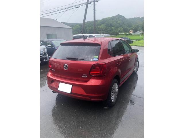 フォルクスワーゲン　ポロ　右リアドア修理【徳島市　傷へこみ直し　板金　塗装　車検　整備　メンテナンス　山崎ボデーワークス】