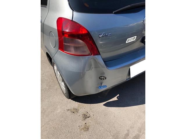 トヨタ　ヴィッツ　リアバンパー・左リアテールランプ【徳島市　傷へこみ直し　板金　塗装　車検　整備　メンテナンス　山崎ボデーワークス】